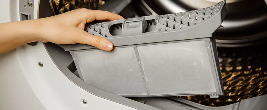 Signs Of A Clogged Dryer Lint Trap in Syosset, New York